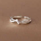 Classic Knot Ring