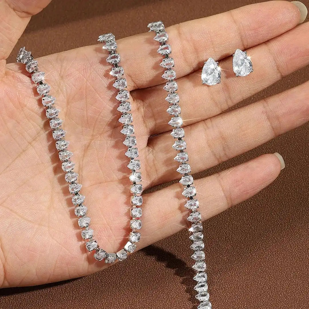 Beautiful Clear Round Cubic Zirconia Bridal Set