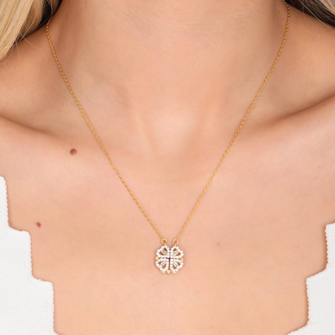 Gold Clover Necklace with Zirconia Heart Pendant